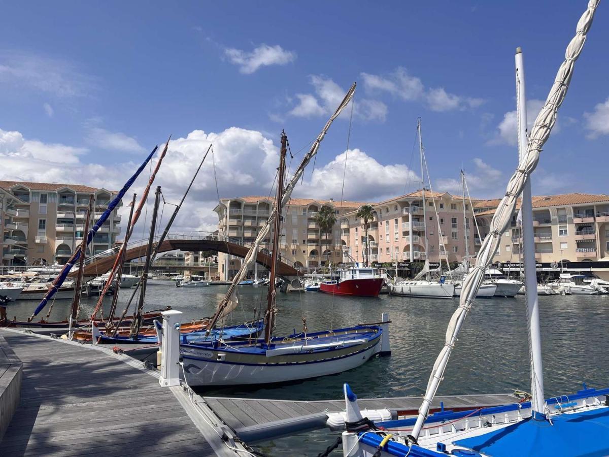 Studio Cabine A 200M De Port Frejus, Plage, Commerces, Terrasse, 4 Couchages, Menage Inclus - Fr-1-226A-31 Exteriér fotografie