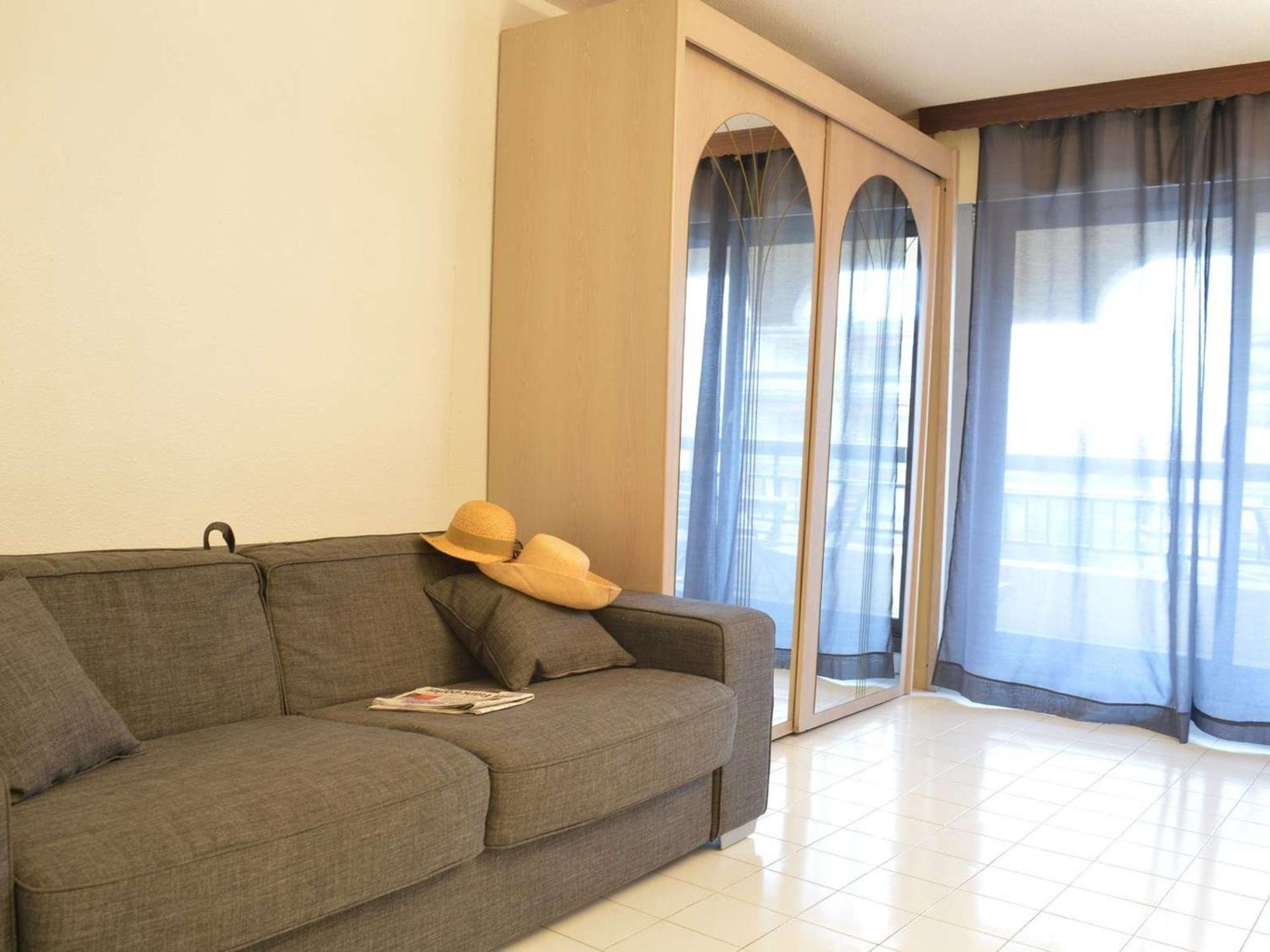 Studio Cabine A 200M De Port Frejus, Plage, Commerces, Terrasse, 4 Couchages, Menage Inclus - Fr-1-226A-31 Exteriér fotografie